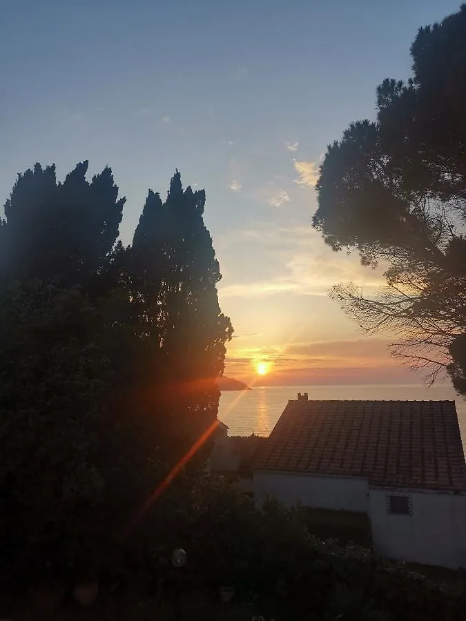 Villa Noi Quattro Porto Santo Stefano  0*, Porto Santo Stefano (Grosseto) Italia